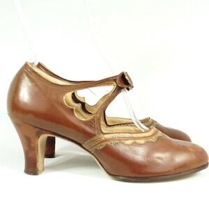 1920’s Vintage Heels in Rich Cognac Leather with Scalloped Reptile-skin Edge